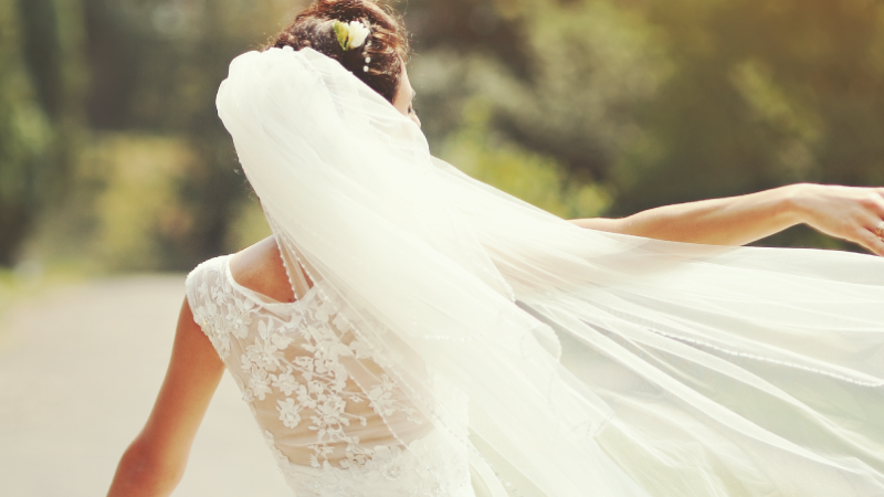 Menin0 Se Casou Com Mulher De 62 Anos: ‘Ela É Muito G0s… Ver Mais