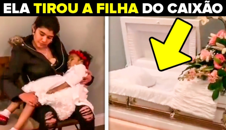 Mãe Tira Bebê Do Caixão Para Segurá-Lo Pela Última Vez. Quando Tocou Nele O Cor… Ver Mais