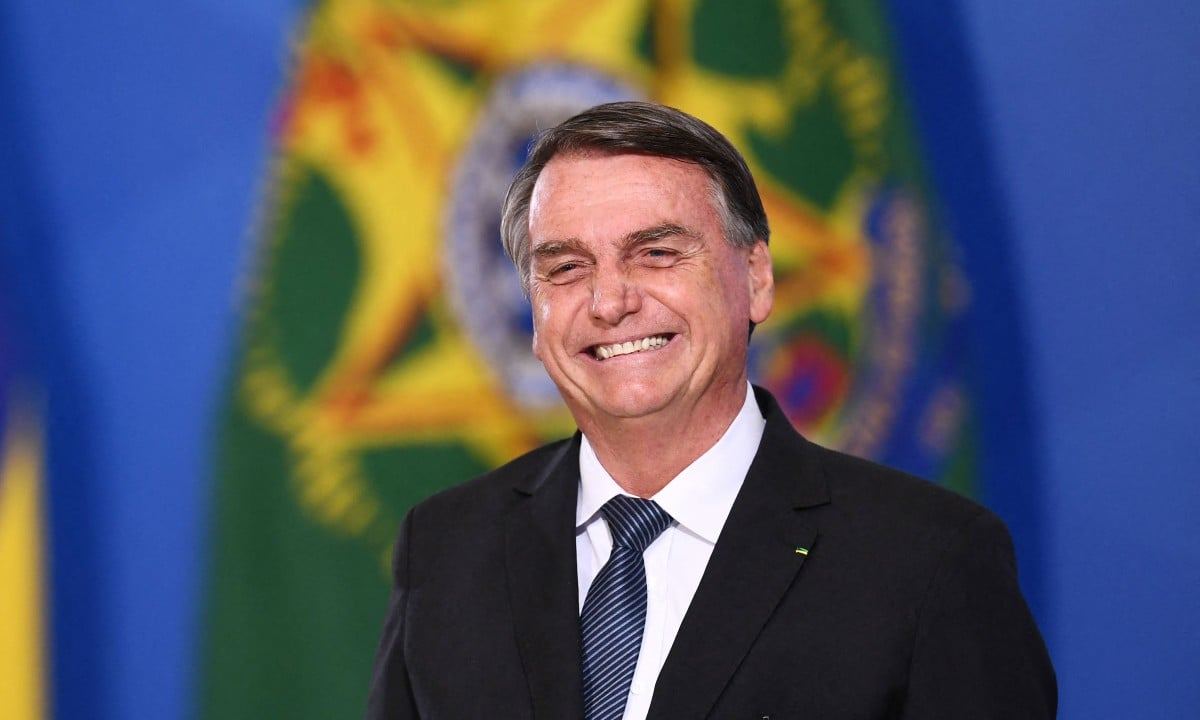 Urgente: Bolsonaro acaba de ser co…ver mais