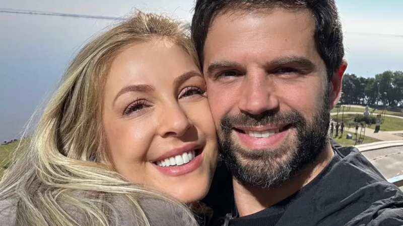 Duda Nagle assume namoro e comentário de Sabrina Sato não…Ver mais