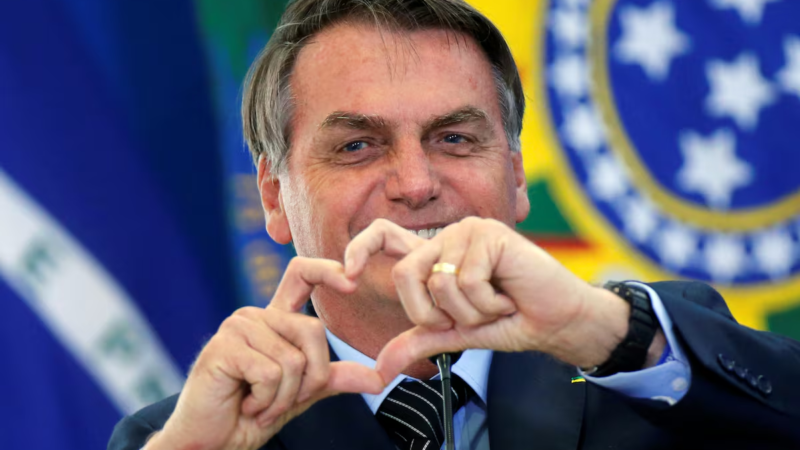 Antônio Fagundes não se cala e manda recado para Bolsonaro: você é um Vaga….Ver Mais