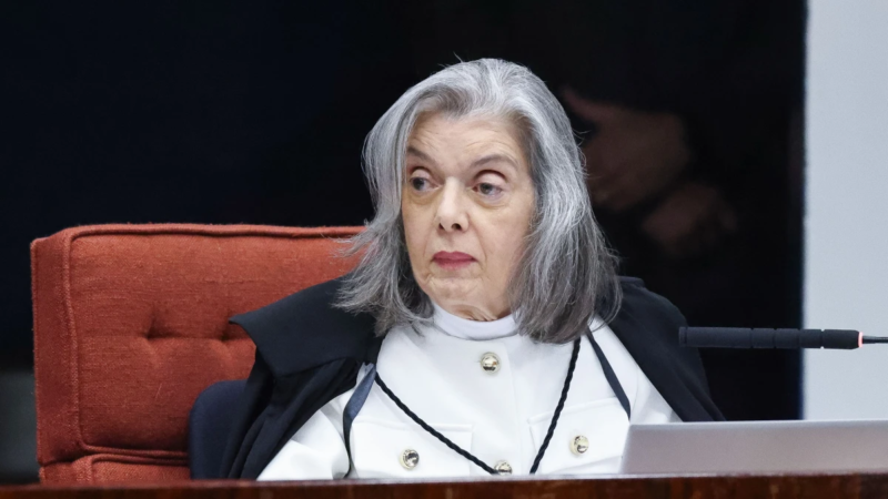 Urgente  Cármen Lúcia acaba de ser p… ver mais