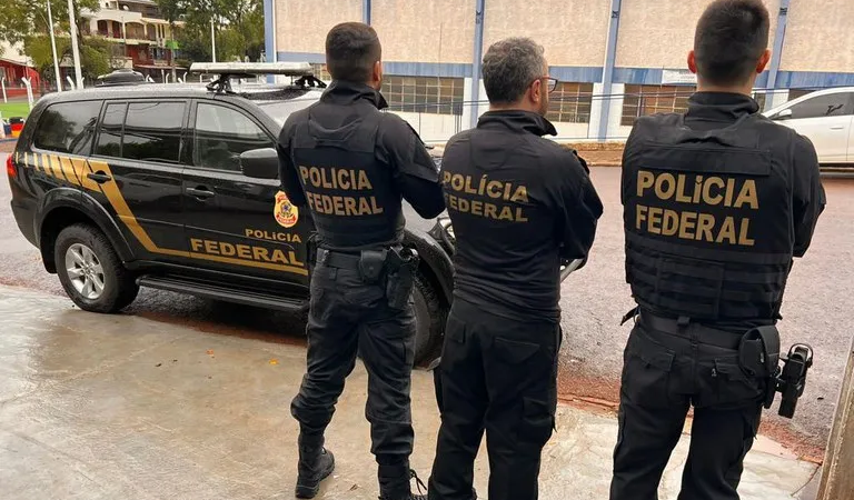 Metanol: polícia prende principal fornecedor de bebidas falsas, ele fazia a cerv…Ver mais