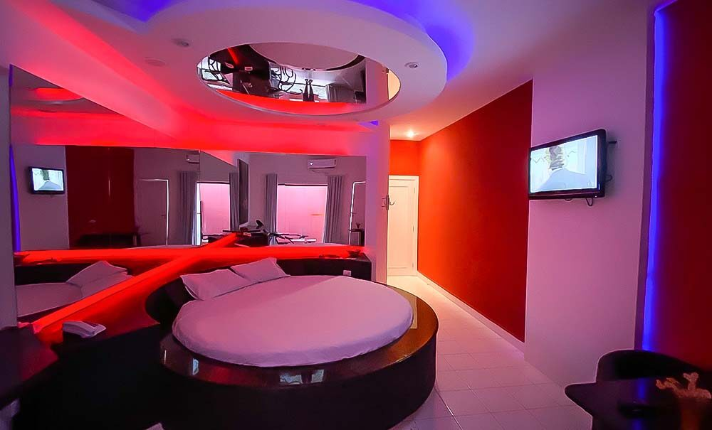 Neste Domingo:Idosa morre em Motel após negar o c…ver mais