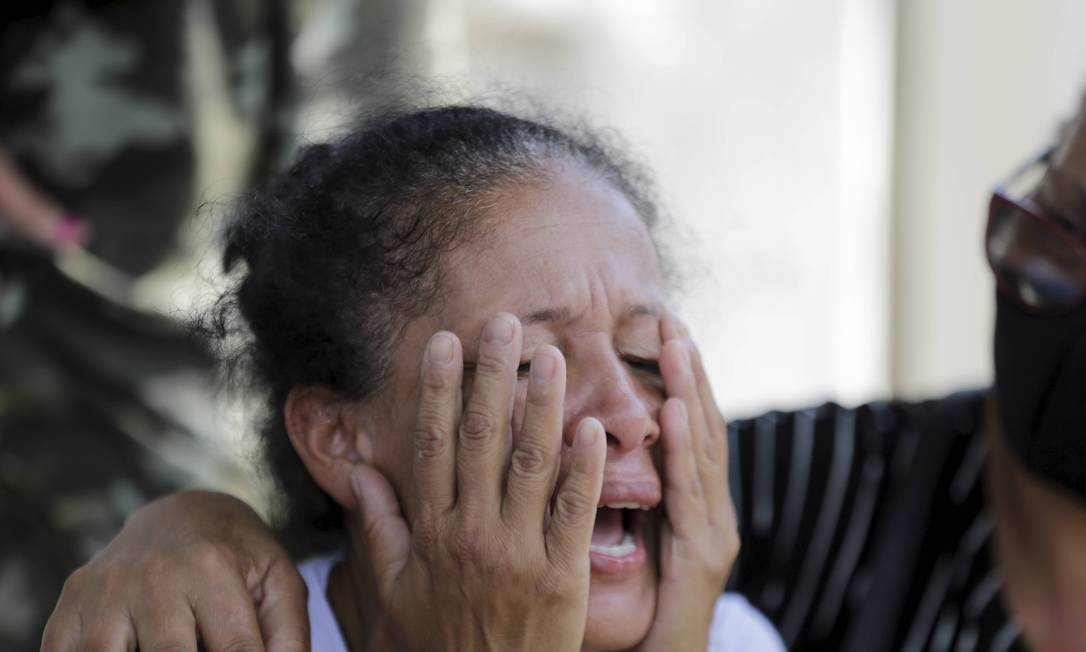 Relato da mãe que perdeu a filha na megaoperação no Rio “Eles arran…Ver mais