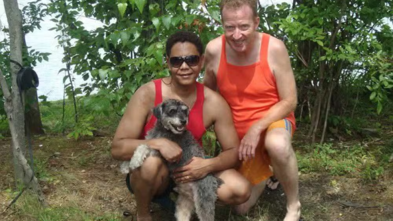 Casal gay morto por envenenamento em MG, foi o próp…Veja Mais