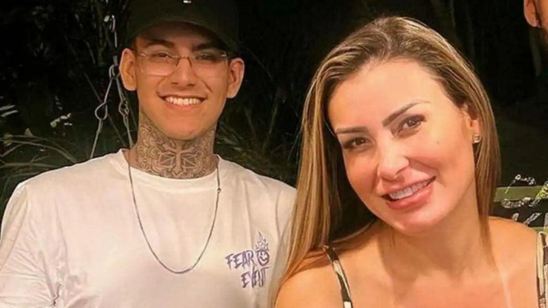 Áudio de Andressa Urach sobre sex0 com o filho choca a web…Ver Mais