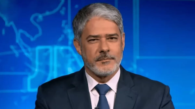 Willian Bonner anuncia namoro com…Ver mais