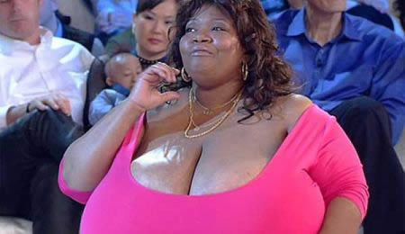 Muita gente não sabe. Os seios grandes de uma mulher indicam que sua…Ver mais