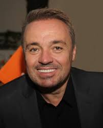 Urgente! Túmul0 de Gugu é abert0 e c0rp0 estava…Ver mais